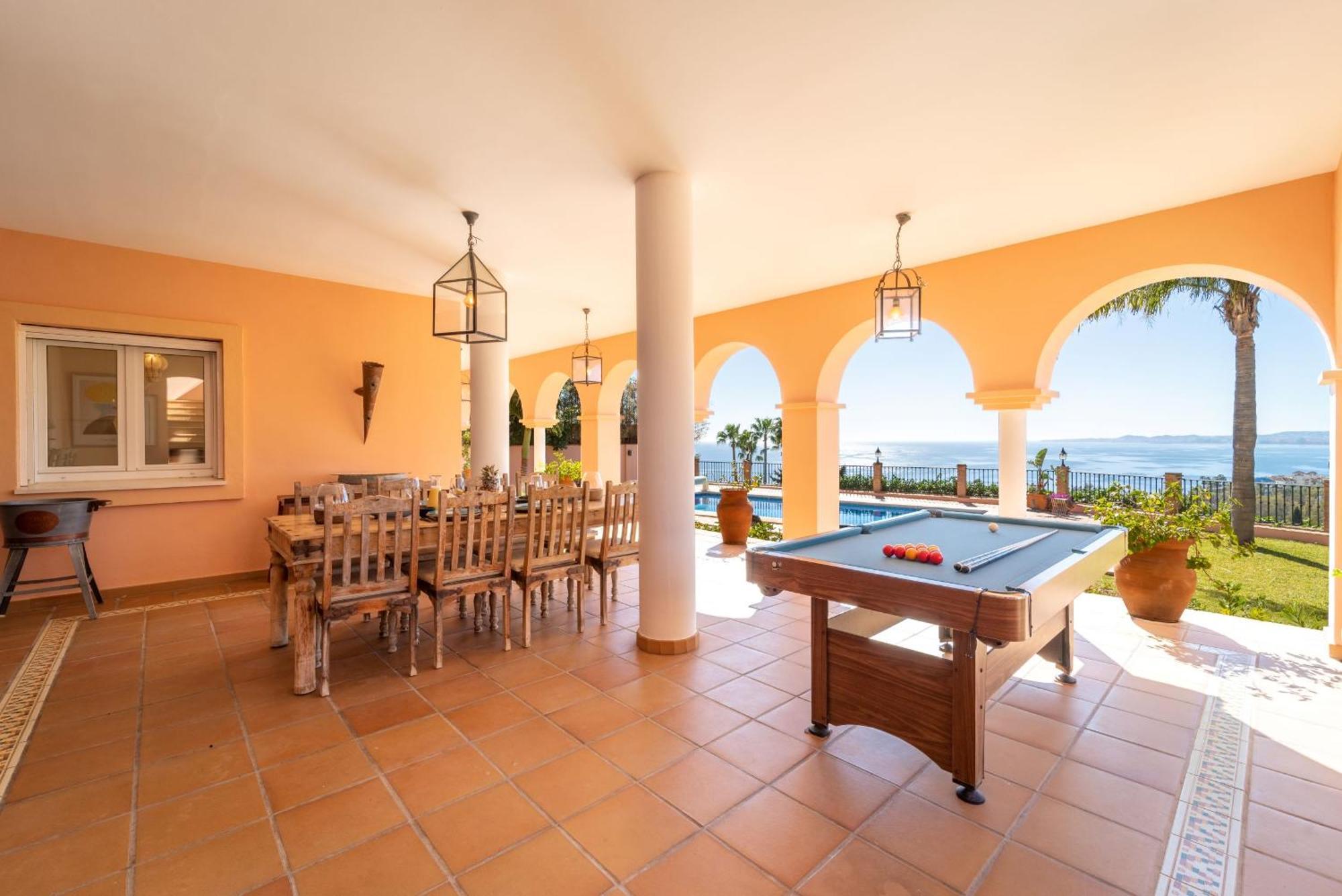 Beachside Villa With Panoramic Sea Views Benalmádena Dış mekan fotoğraf