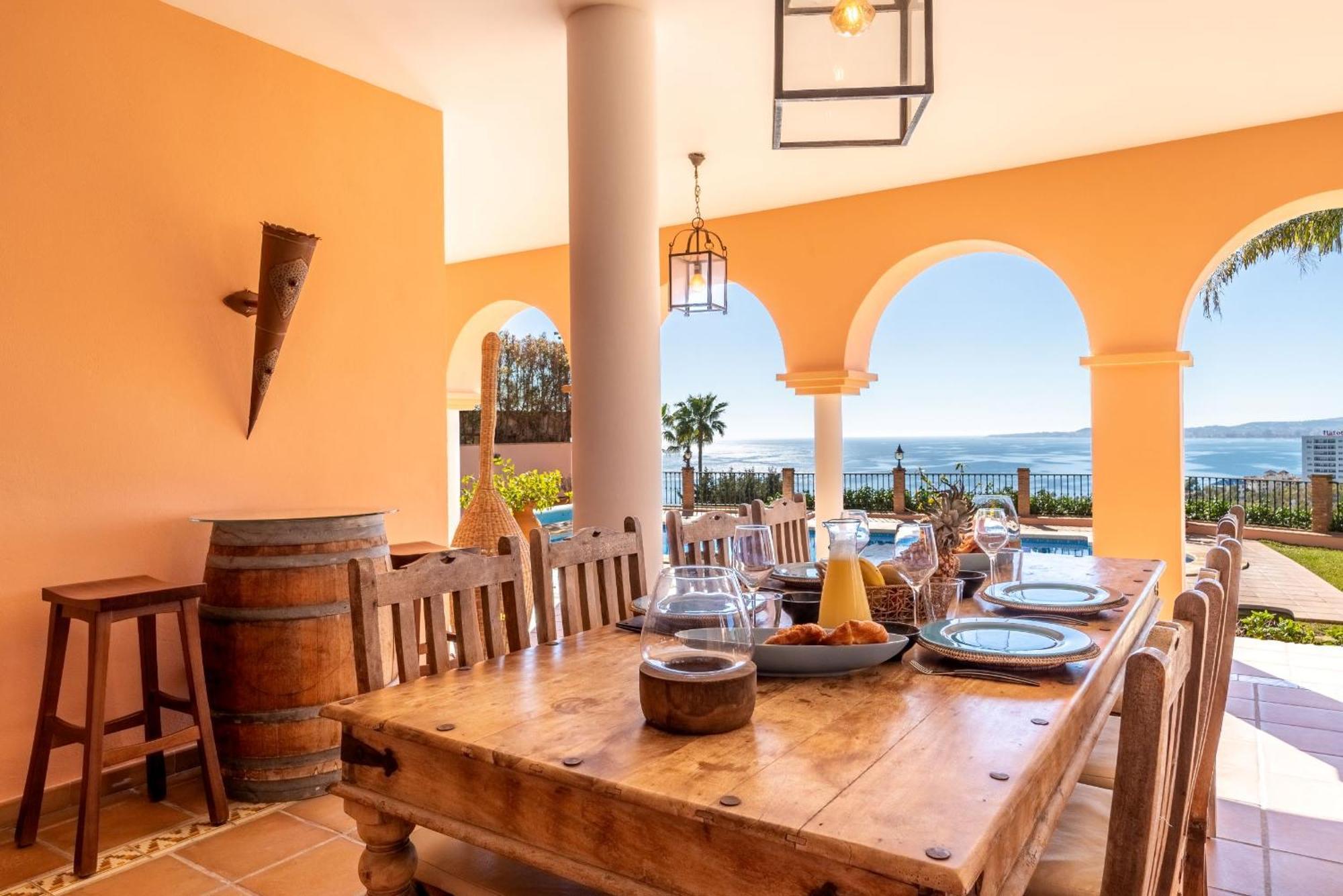 Beachside Villa With Panoramic Sea Views Benalmádena Dış mekan fotoğraf