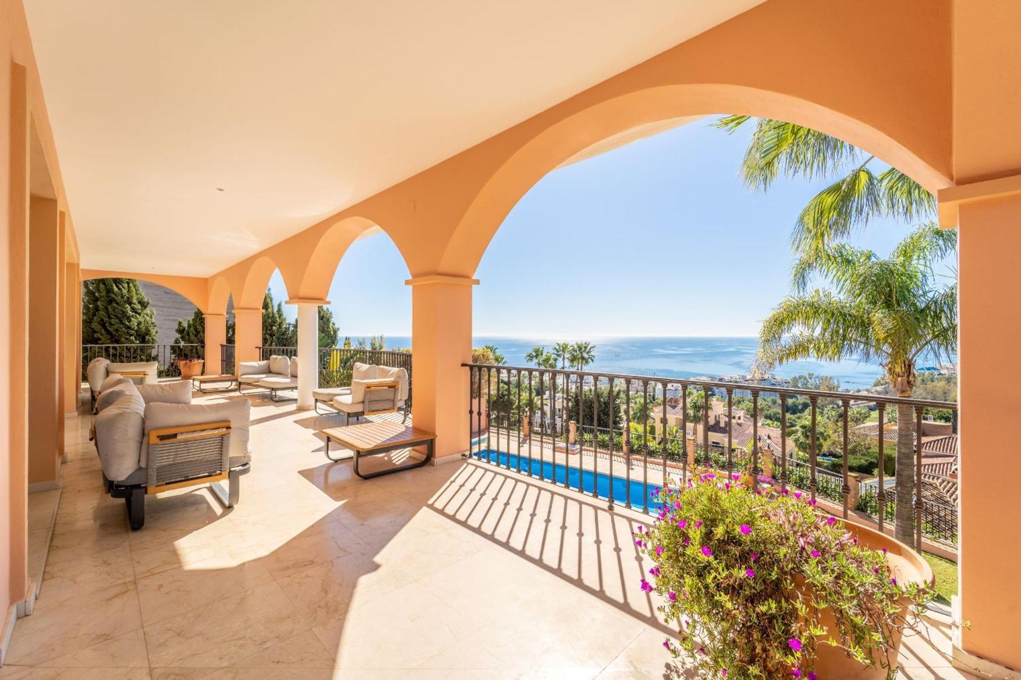 Beachside Villa With Panoramic Sea Views Benalmádena Dış mekan fotoğraf