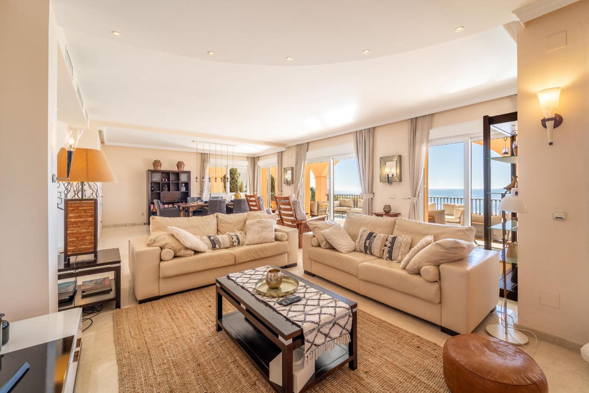 Beachside Villa With Panoramic Sea Views Benalmádena Dış mekan fotoğraf