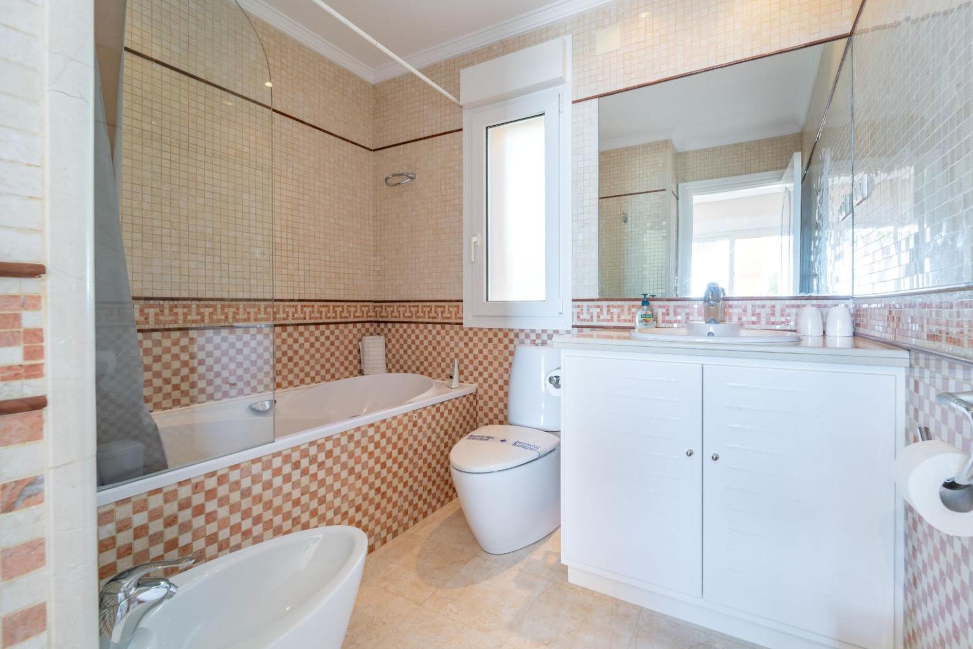 Beachside Villa With Panoramic Sea Views Benalmádena Dış mekan fotoğraf